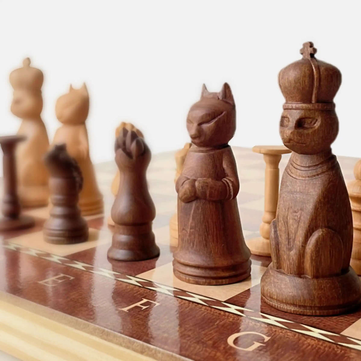 PawSwing Catstle Handmade Cat Chess Gift