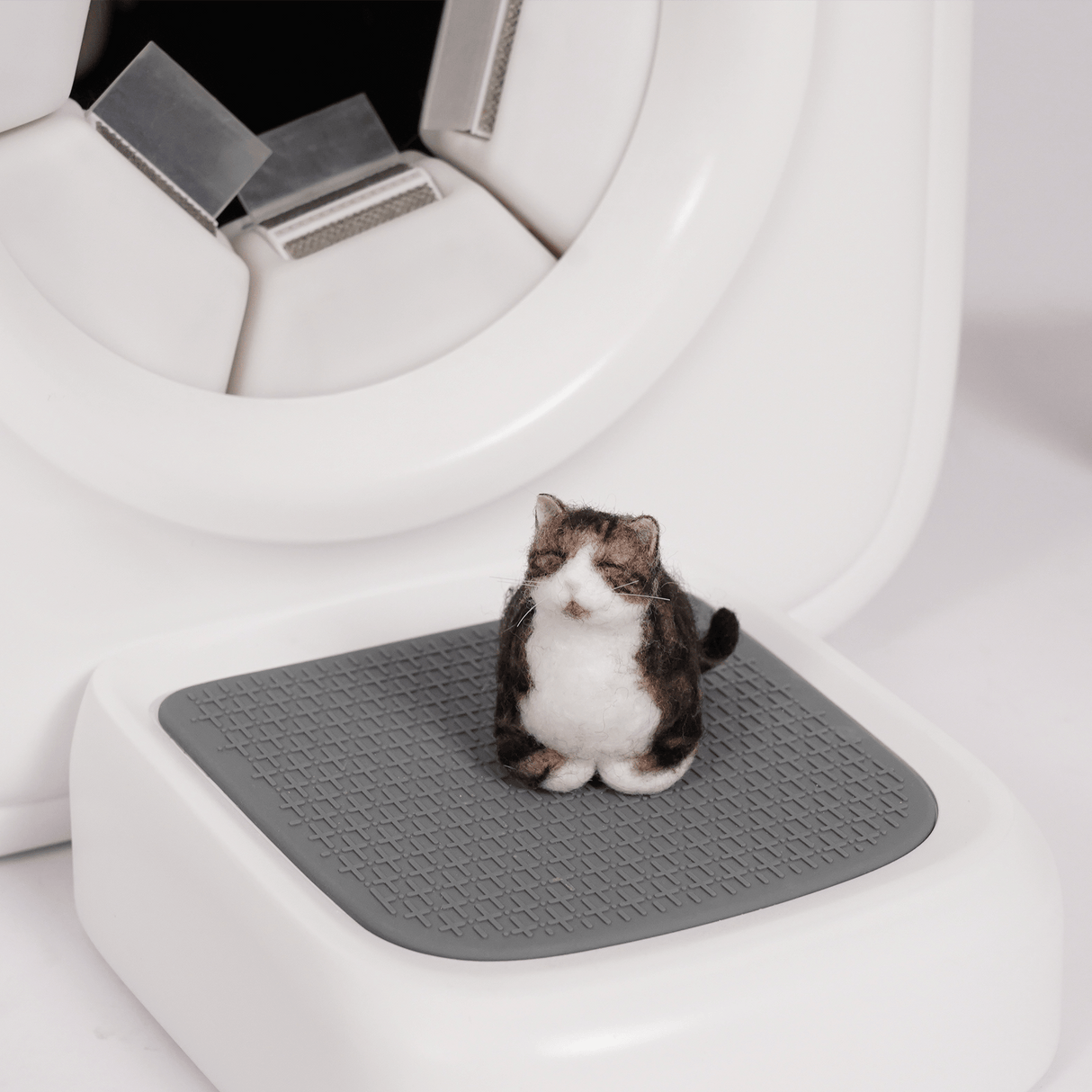 PawSwing® Purr-sonalized Plush