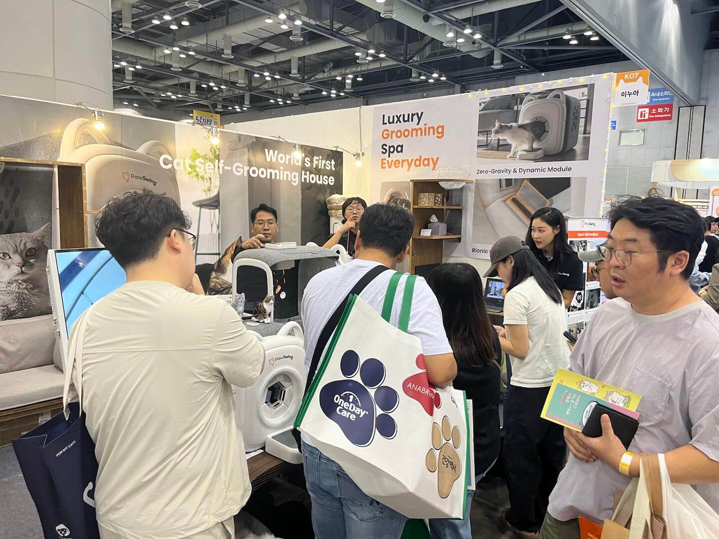 Cat Self-Groomer Reviews & Stories