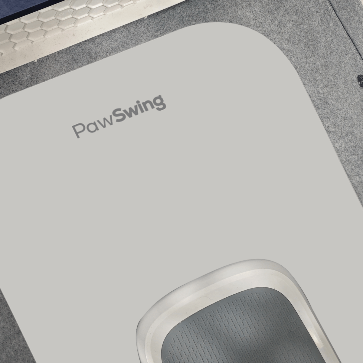 PawSwing Auto Cat Box & Feeder Set 2025 with PawTray™ Mat